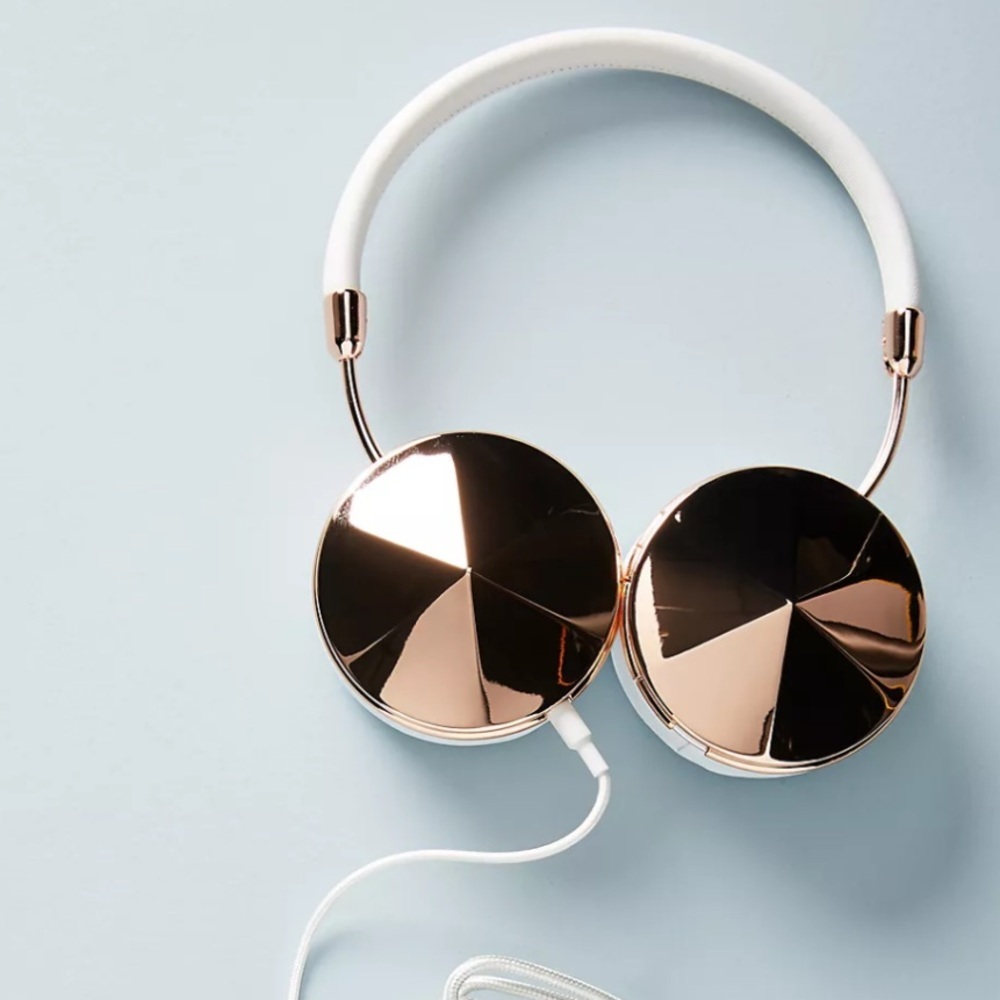 NWT FRENDS Taylor Wireless Headphones - Picture 2 of 9